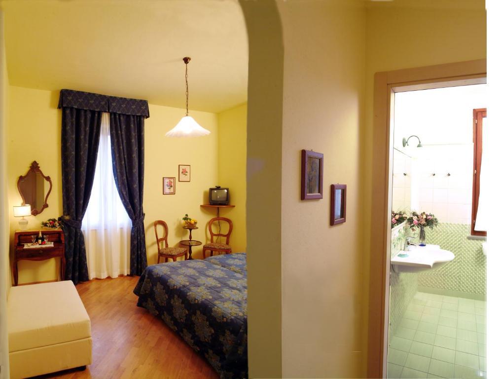 סיינה Hotel Ristorante Piccolo Chianti חדר תמונה