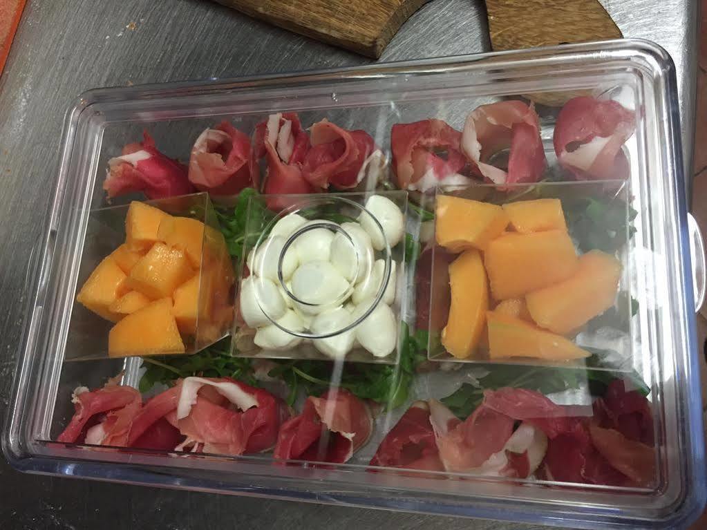 סיינה Hotel Ristorante Piccolo Chianti מראה חיצוני תמונה